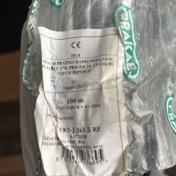 Kabel CYKY-J 3×1,5 PRAKAB · cca 26 m